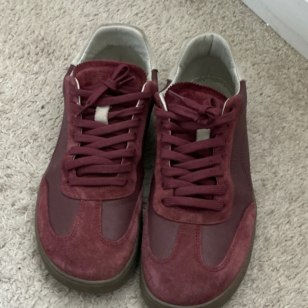 Panama burgundy